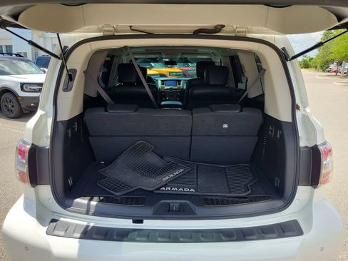 Used 2019 Nissan Armada Platinum w/ Captain's Chairs Package RWD image 8