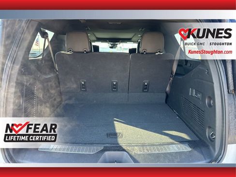 Used 2025 GMC Yukon XL AT4 Ultimate image 43