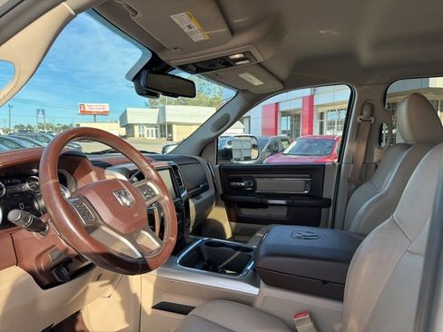 Used 2016 RAM 2500 Laramie image 9
