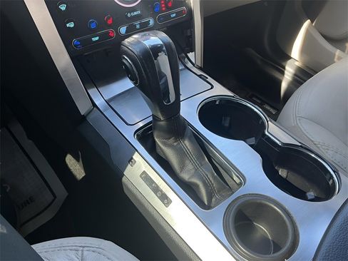 Used 2019 Ford Explorer Limited w/ Class III Trailer Tow Package image 45