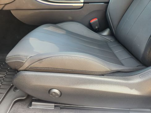 New 2025 Mercedes-Benz CLE 300 4MATIC Coupe image 24