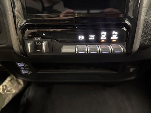 Used 2025 RAM 3500 Tradesman image 46