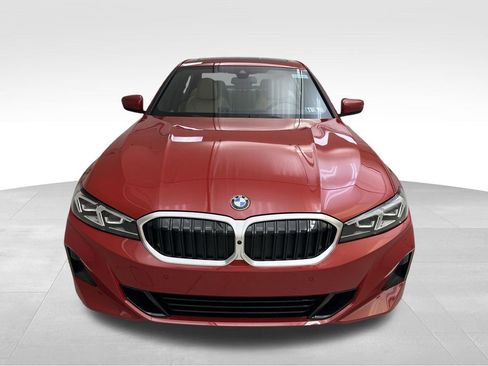 Certified 2024 BMW 330i xDrive Sedan w/ Convenience Package image 4