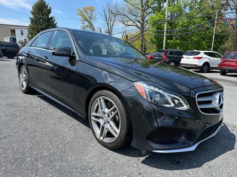 Used 2014 Mercedes-Benz E 550 4MATIC Sedan image 3