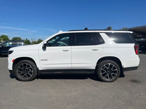 Used 2024 Chevrolet Tahoe RST w/ Luxury Package image 2