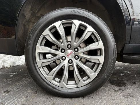 Certified 2023 GMC Yukon Denali image 18