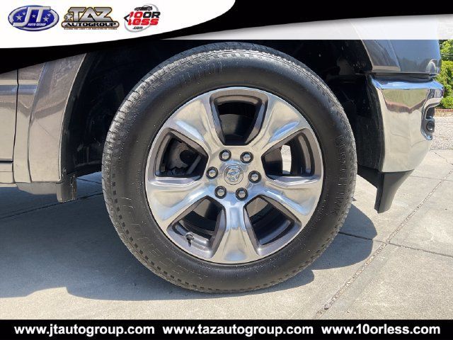 Used 2021 RAM 1500 Laramie AWD/4WD image 9