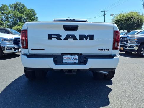 New 2026 RAM 3500 Big Horn AWD/4WD image 13