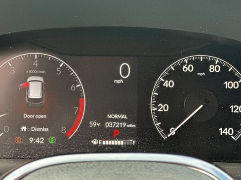 Certified 2024 Honda Pilot Touring image 26