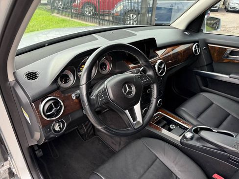 Used 2014 Mercedes-Benz GLK 250 BlueTEC 4MATIC image 19