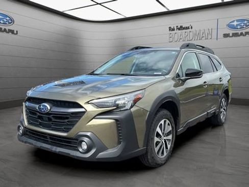 Used 2024 Subaru Outback Premium AWD/4WD image 11