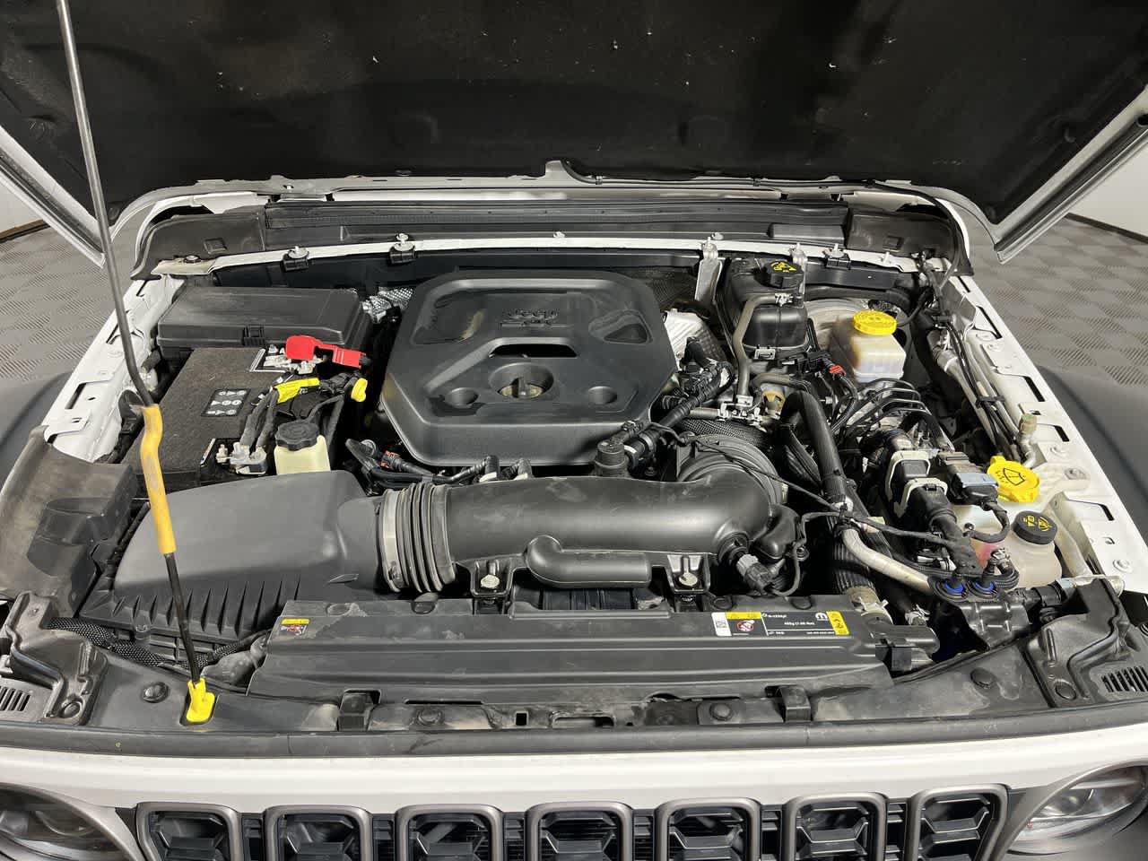 Used 2025 Jeep Wrangler Unlimited Rubicon AWD/4WD image 12
