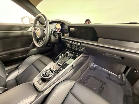 Used 2024 Porsche 911 Carrera 4S image 26