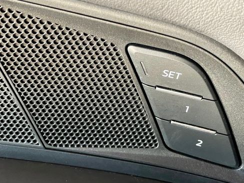 Used 2023 Audi e-tron GT Premium Plus image 16