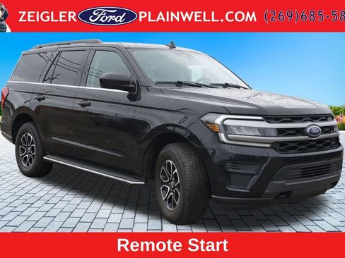 Used 2022 Ford Expedition XLT AWD/4WD image 7