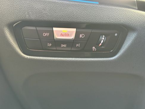 Used 2023 BMW i4 eDrive35 image 25