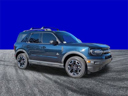 Certified 2022 Ford Bronco Sport Outer Banks w/ Tech Package image 2