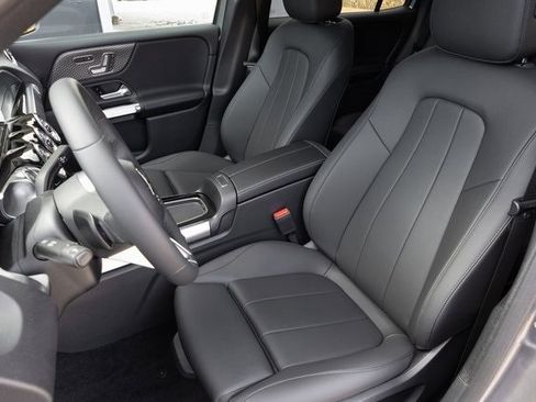 Certified 2025 Mercedes-Benz GLB 250 4MATIC image 15