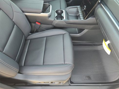 New 2026 GMC Terrain Elevation w/ Elevation Premium Package image 10