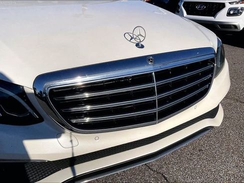 Used 2018 Mercedes-Benz E 300 image 5