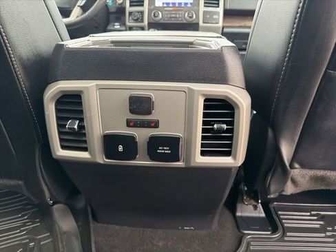 Used 2019 Ford F150 Lariat w/ Equipment Group 502A Luxury AWD/4WD image 13