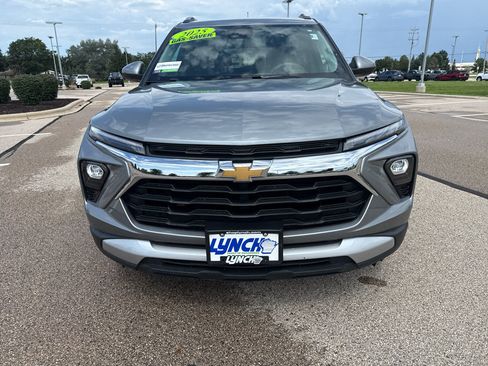Used 2025 Chevrolet TrailBlazer LT AWD/4WD image 7