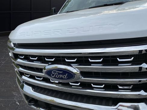 New 2026 Ford F250 Lariat w/ FX4 Off-Road Package image 51