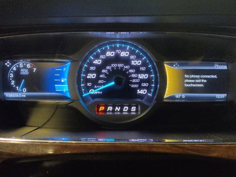 Used 2015 Ford Taurus Limited FWD image 23