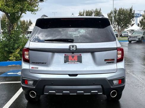 Used 2023 Honda Passport TrailSport image 4