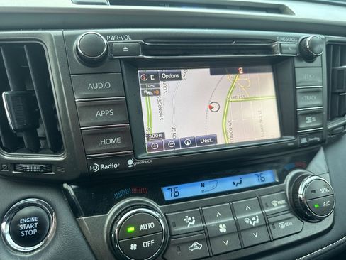 Used 2014 Toyota RAV4 Limited image 14