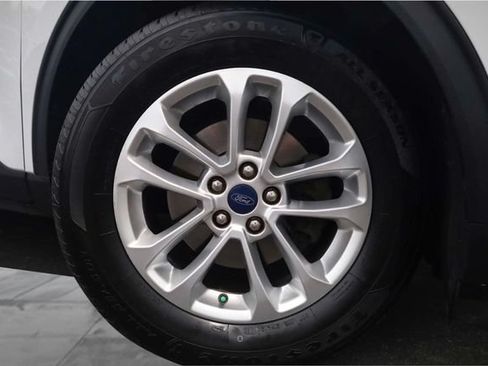 Certified 2022 Ford Escape SE w/ Convenience Package FWD image 3