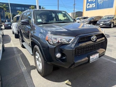 Used 2019 Toyota 4Runner SR5 Premium w/ Wilderness Package RWD image 3
