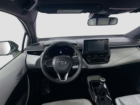 Used 2020 Toyota Corolla XSE image 17