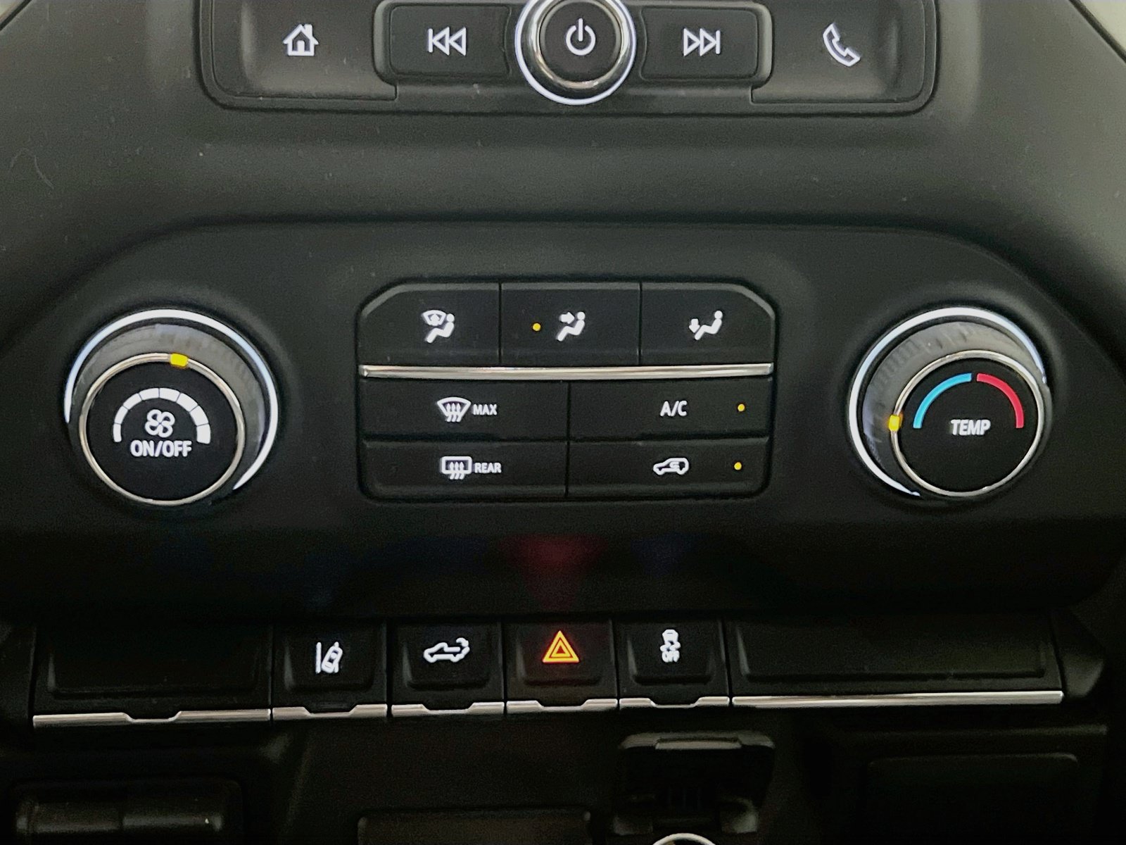 Used 2025 Chevrolet Silverado 2500 W/T w/ WT Convenience Package AWD/4WD image 11