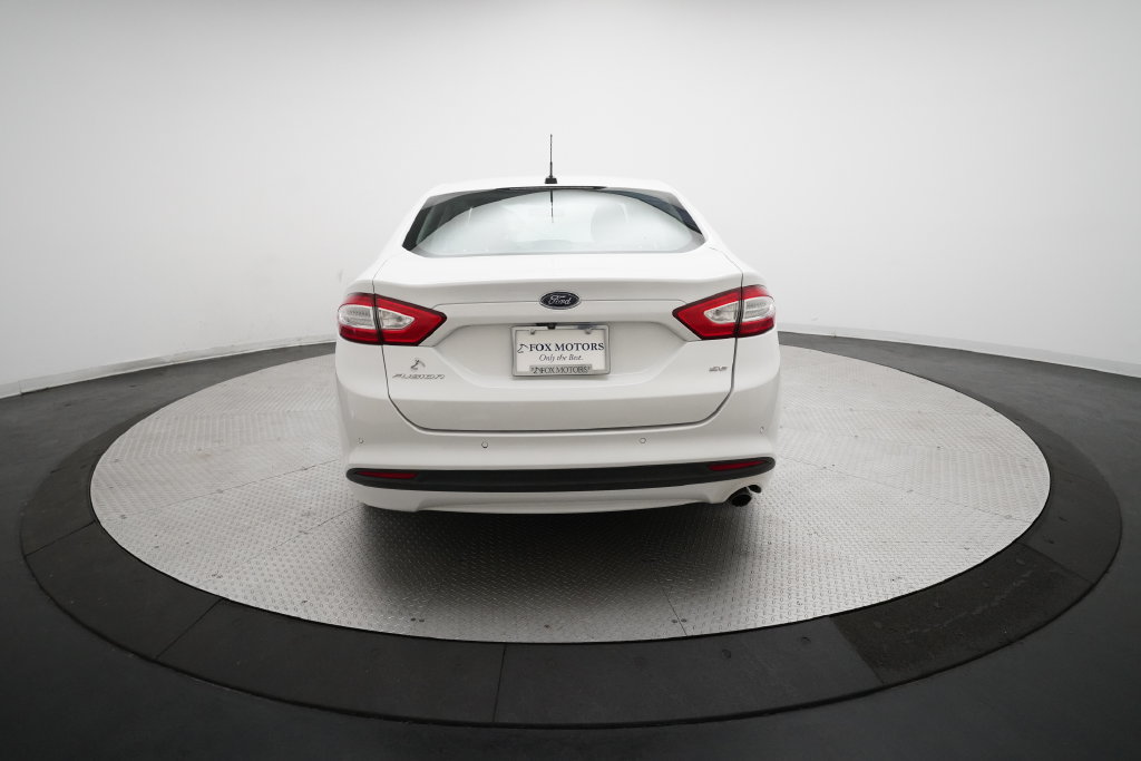 Used 2016 Ford Fusion SE FWD image 27