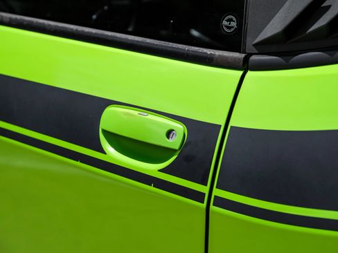 Used 2015 Dodge Challenger R/T Plus RWD image 35