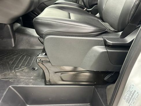 New 2026 Ford Transit 250 148 Medium Roof image 36