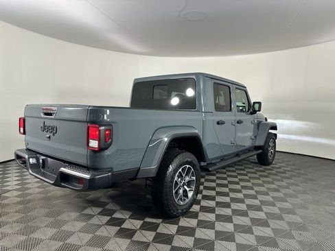 New 2026 Jeep Gladiator Sport image 7