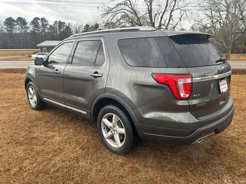 Used 2019 Ford Explorer XLT w/ Equipment Group 202A image 12