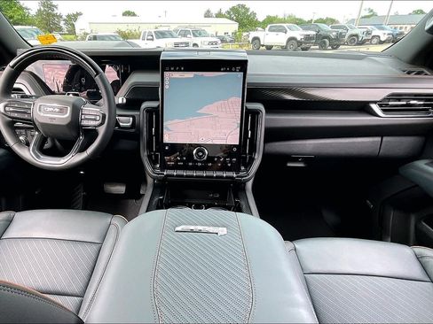 New 2026 GMC Yukon AT4 w/ AT4 Premium Plus Package AWD/4WD image 5