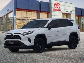 Used 2024 Toyota RAV4 LE FWD video 2
