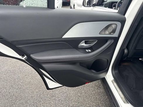 Used 2025 Mercedes-Benz GLE 350 4MATIC image 19