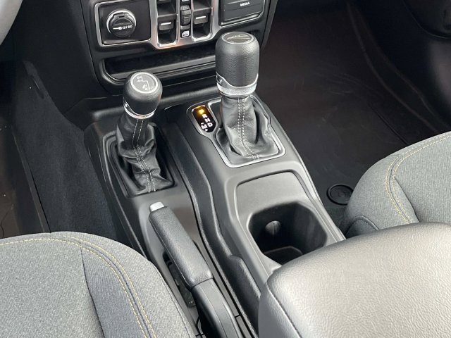 New 2026 Jeep Gladiator Sport AWD/4WD image 13