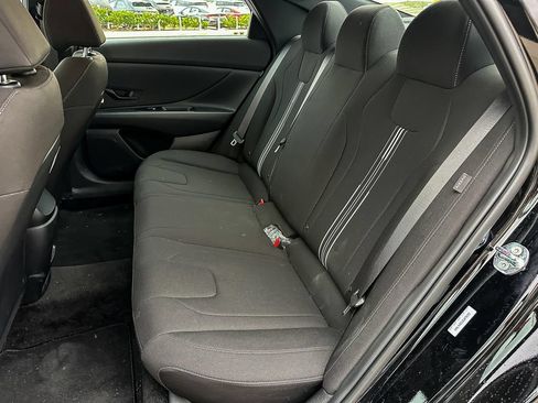 Used 2025 Hyundai Elantra Sport w/ Cargo Package FWD image 31