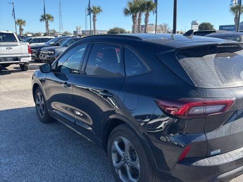 Used 2024 Ford Escape ST-Line w/ Tech Pack #1 image 5