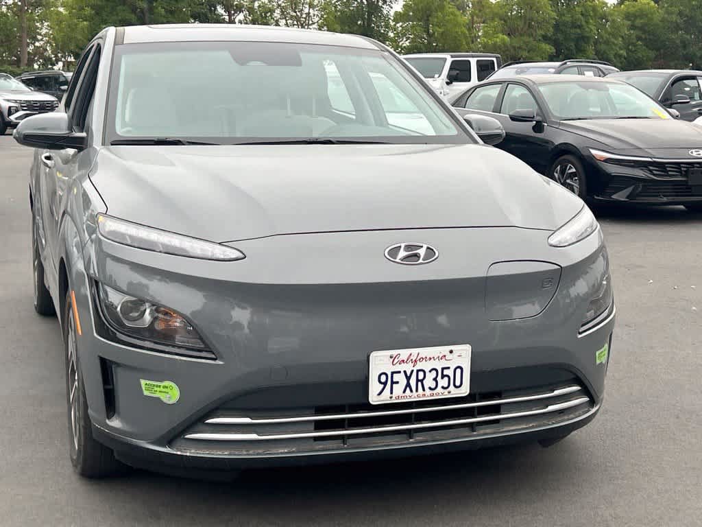 Used 2023 Hyundai Kona SEL FWD image 4
