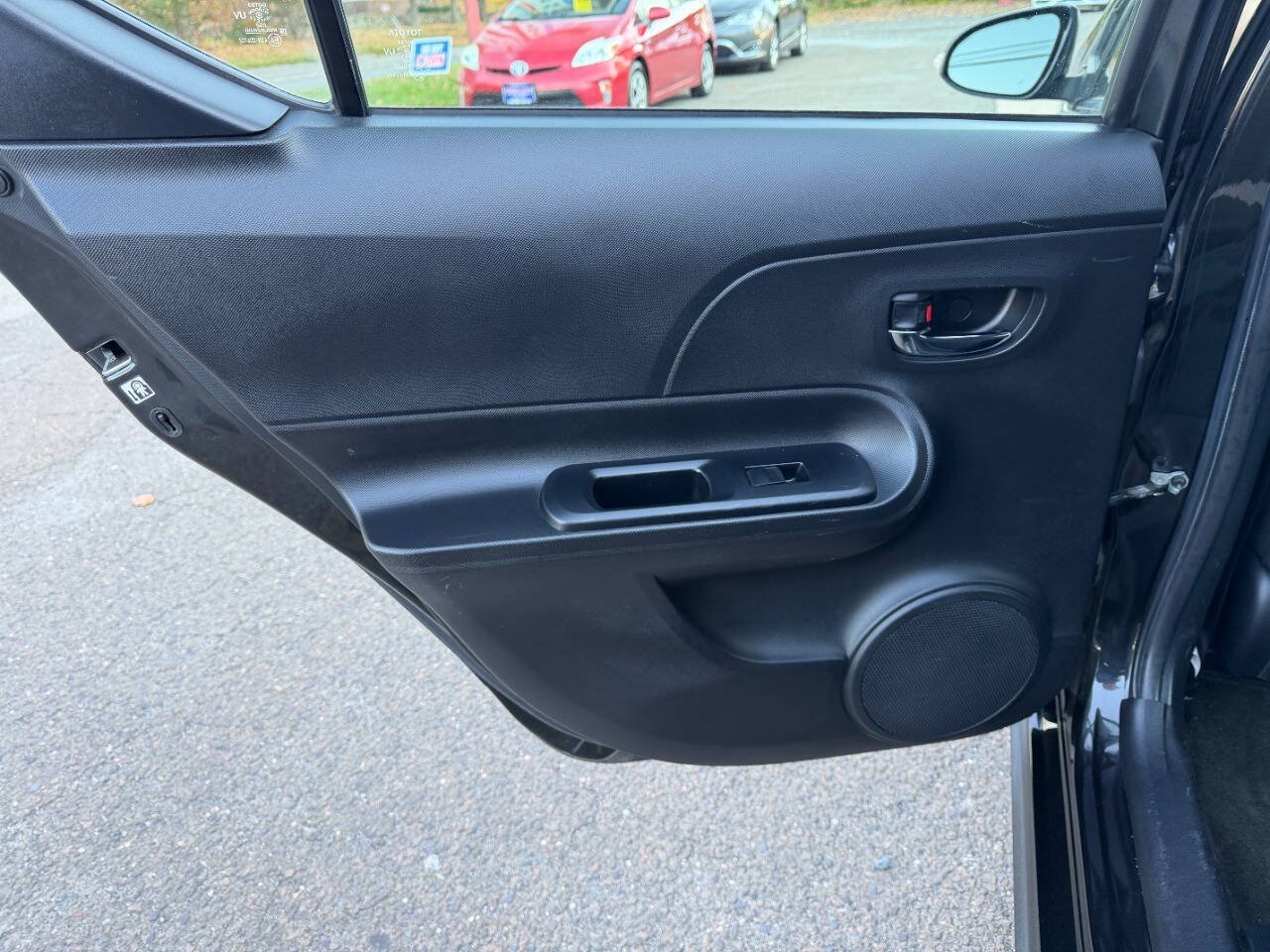 Used 2018 Toyota Prius C Three FWD image 31