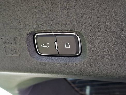 Used 2025 Ford Expedition Tremor AWD/4WD image 24