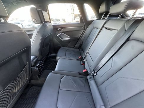 Used 2023 Audi Q3 2.0T Premium w/ Convenience Package image 9