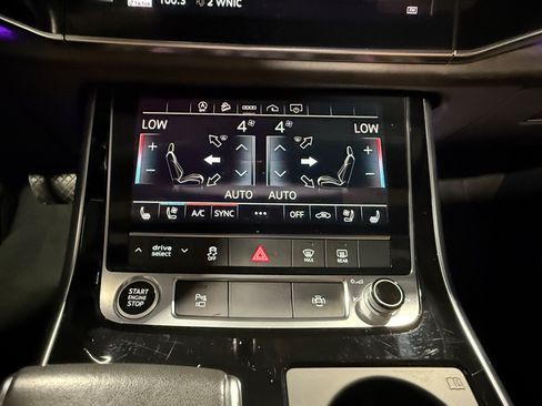 Used 2021 Audi Q8 Premium Plus w/ Premium Plus Package AWD/4WD image 41